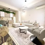 Dian Apartment 2